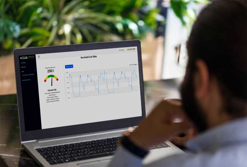 repeat length measurement software on a laptop